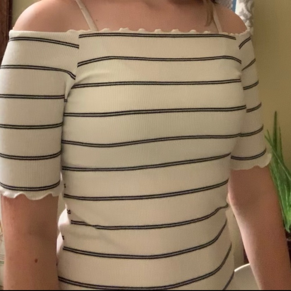 Black and White open shoulder top